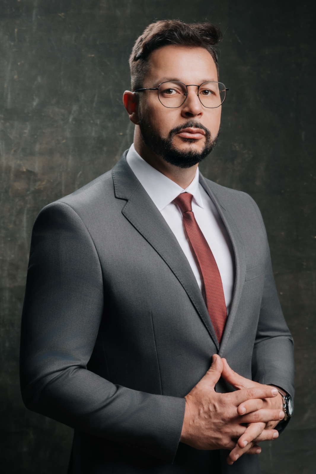 Dr. Everton Martignago